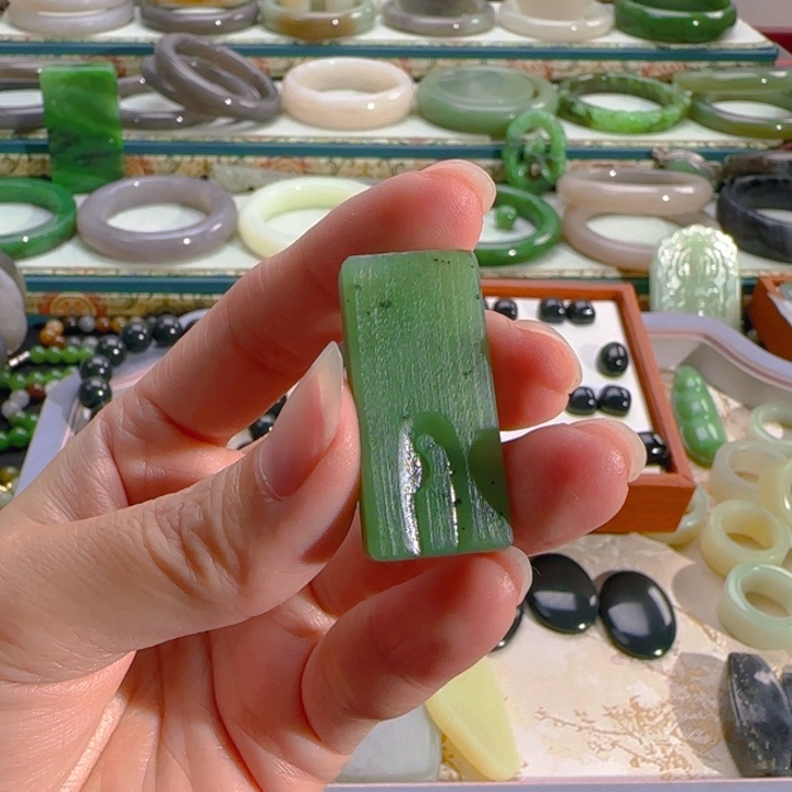 颈饰未镶嵌和田玉R***灵