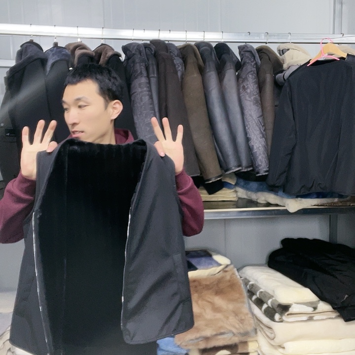 【闪购商品】羊皮毛一体吕*书