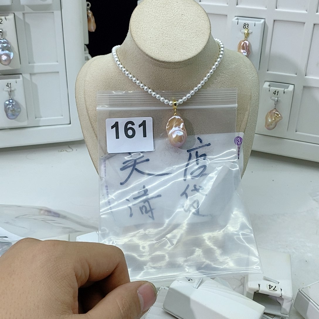 淡水珍珠颈饰合金