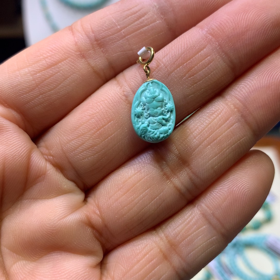 绿松石18K金镶嵌挂件