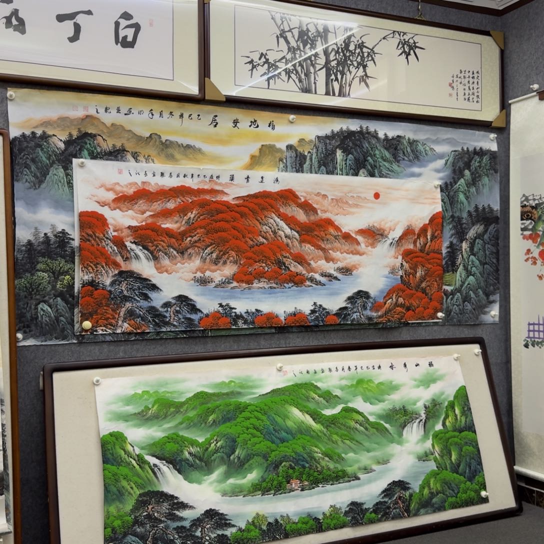 卡***里国画六尺鸿运当头画框带有机玻璃