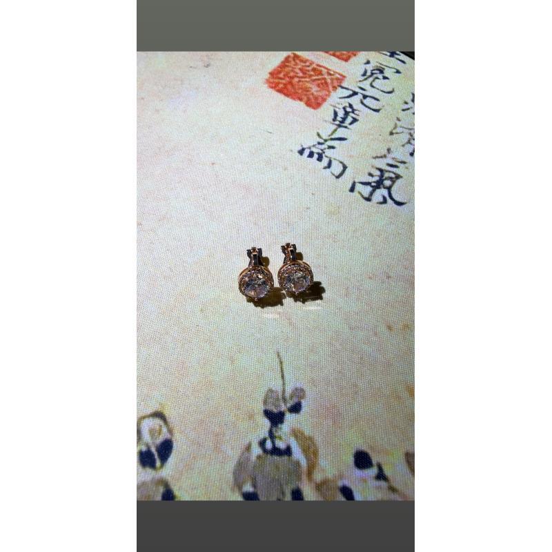 [南非甄选】 NFZX   LC-1193 圆苞白色玫瑰托耳夹