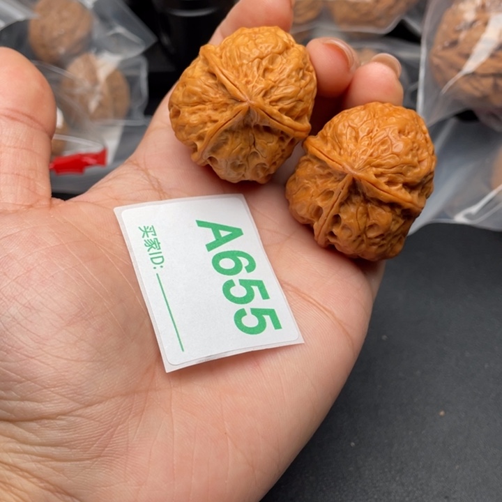 文玩核桃吊坠核桃