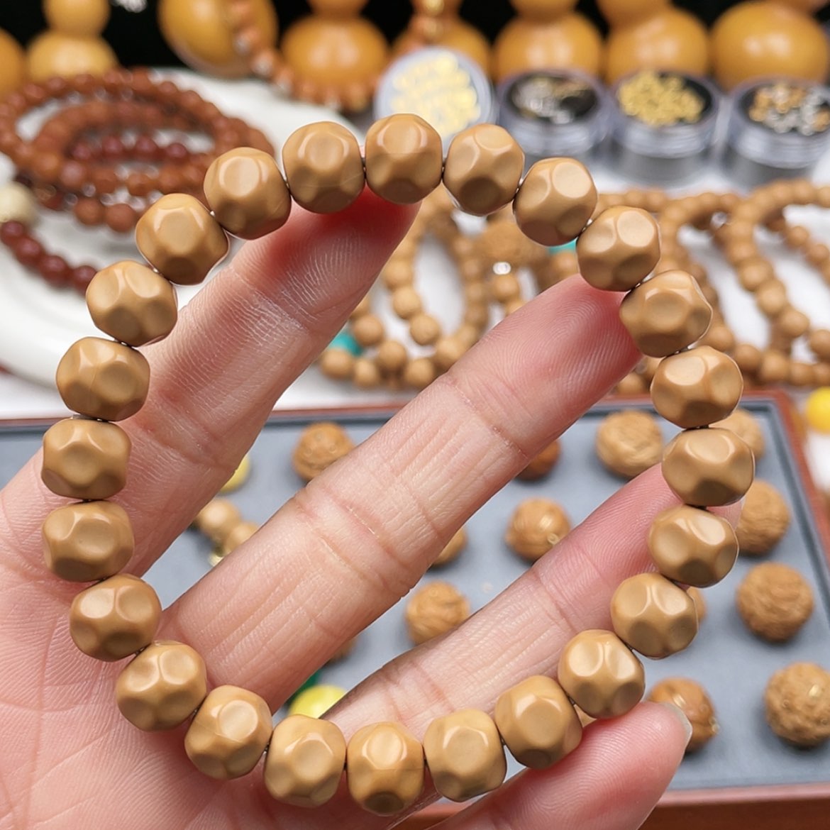 【闪购商品】猴头核桃手串英****分猴头核桃精品麦糖奶酪