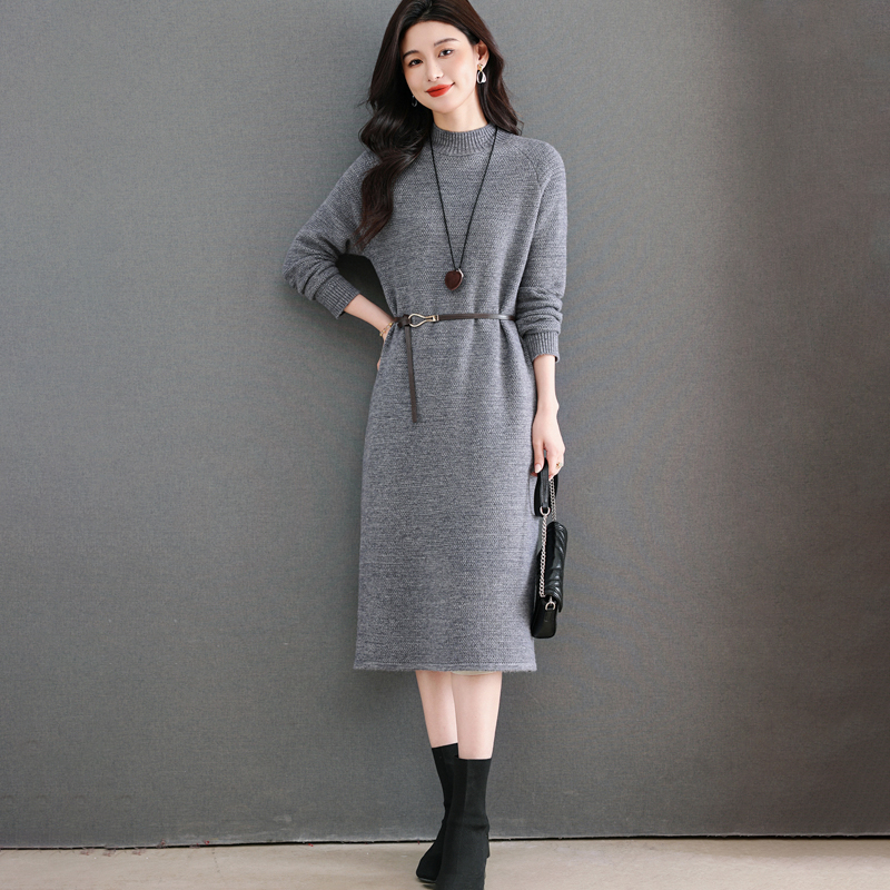 2025秋冬季长款针织连衣裙女中长款配大衣气质针织打底衫毛衣裙