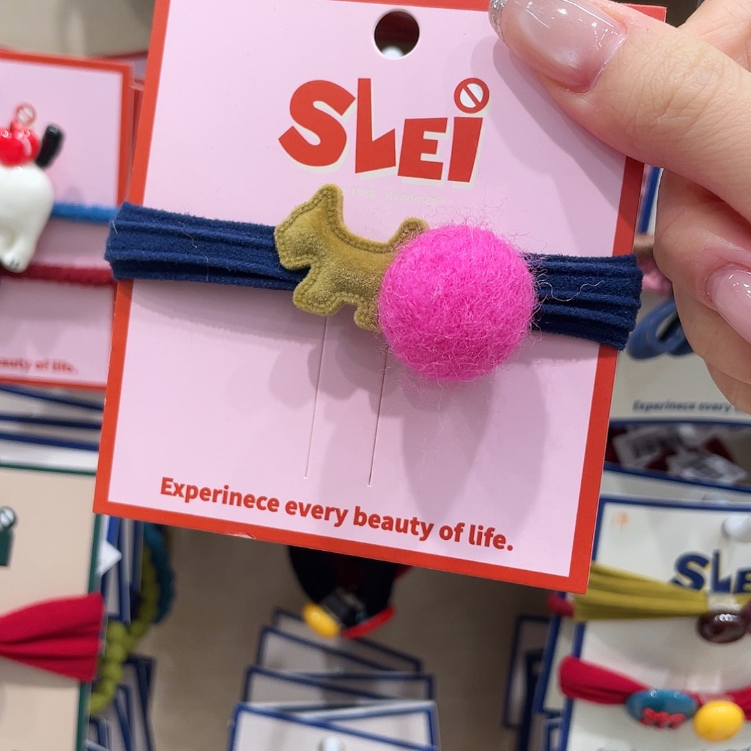 布艺非金属黄狗毛巾