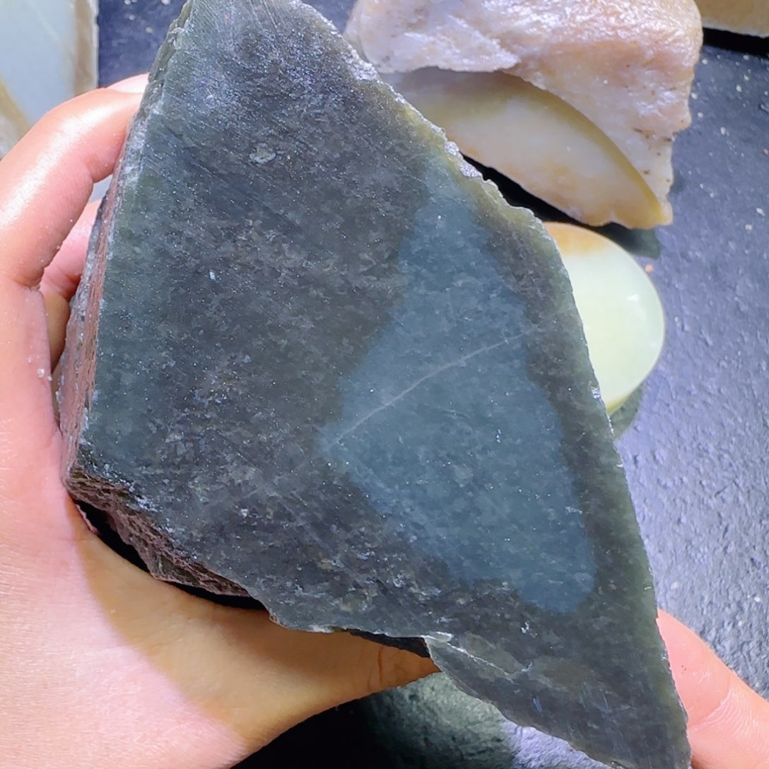 和田玉未镶嵌珠宝半成品