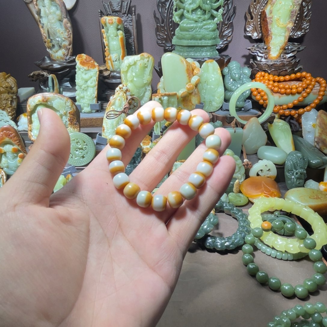 透闪石质玉手串未镶嵌