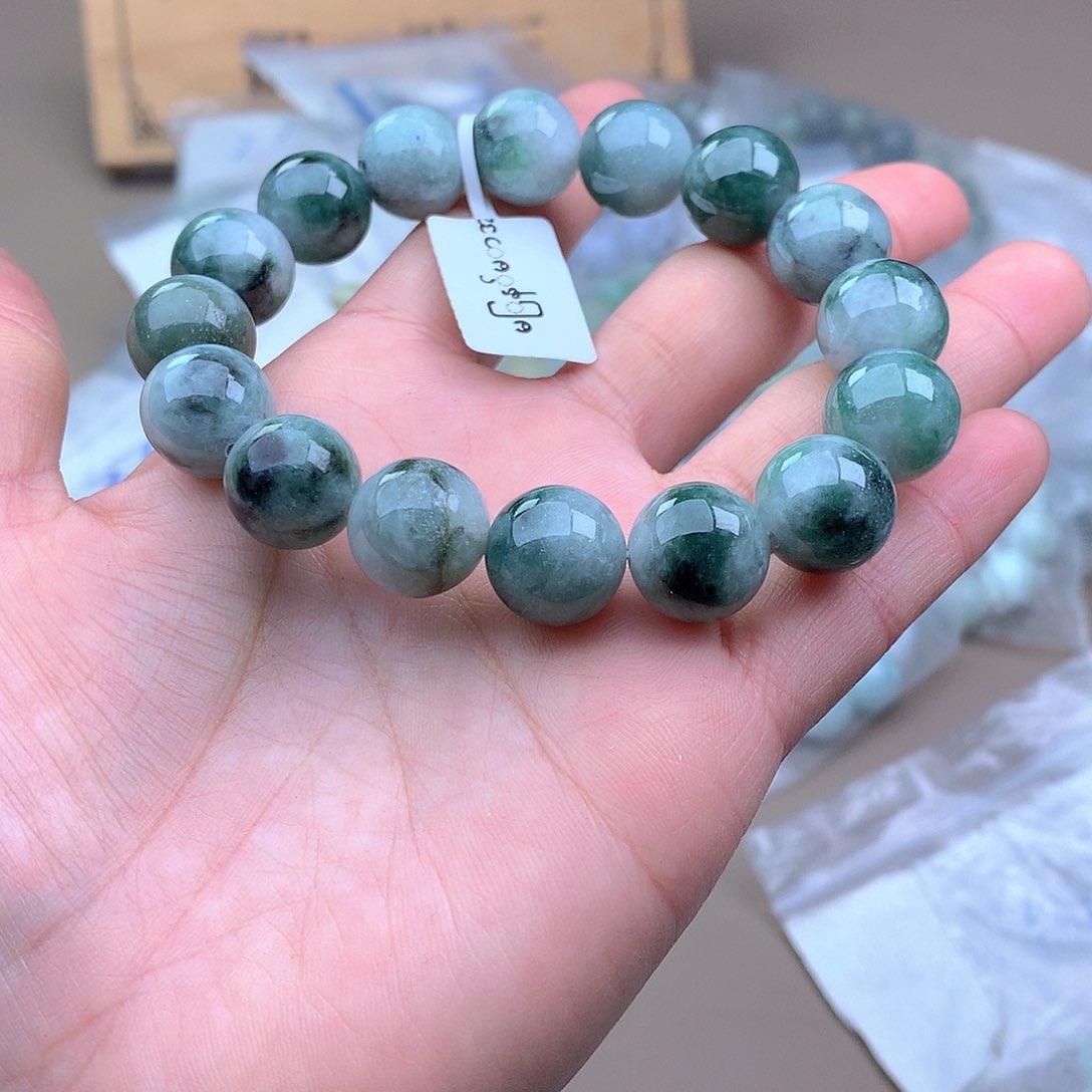 未镶嵌手串定制翡翠