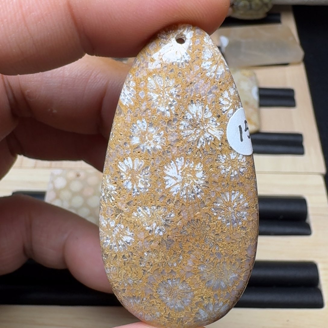 硅化玉纯天然色有机玉石保真色未镶嵌