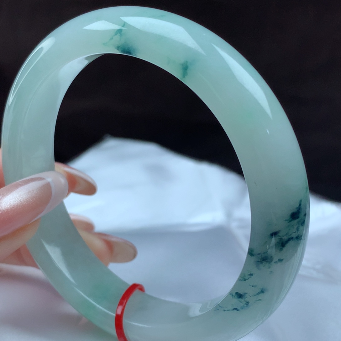 翡翠手镯未镶嵌96721，