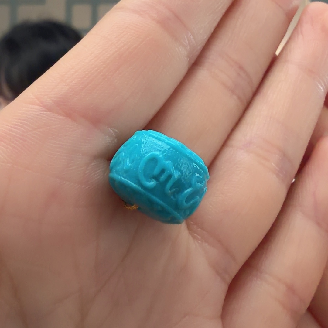 绿松石未镶嵌颈饰