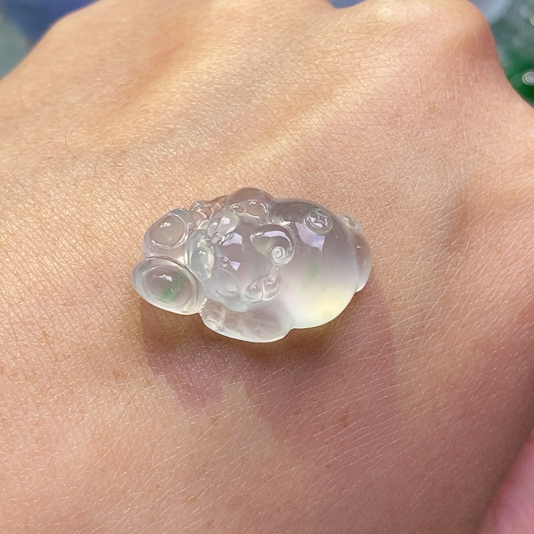 翡翠颈饰未镶嵌翡翠