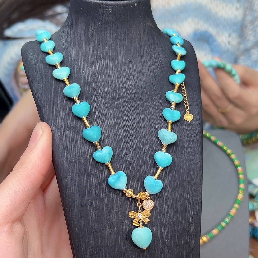 绿松石珠宝奇石18K金镶嵌