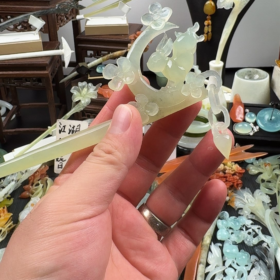 蛇纹石玉未镶嵌发饰