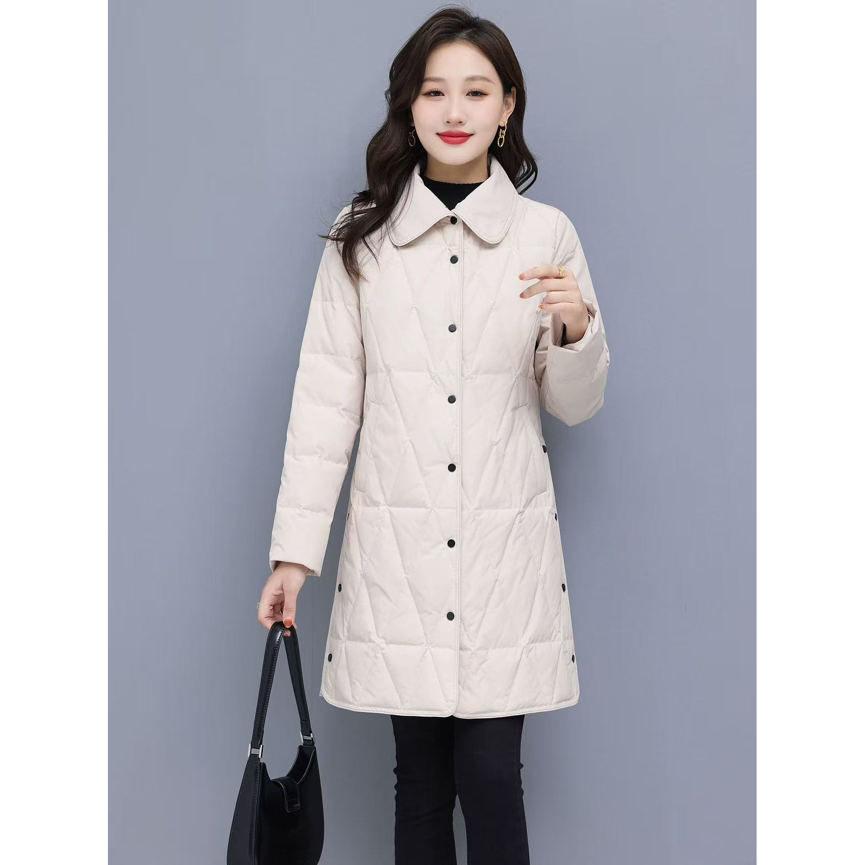 0670 轻奢高端冬季新款女装羽绒服女a9-h1-4