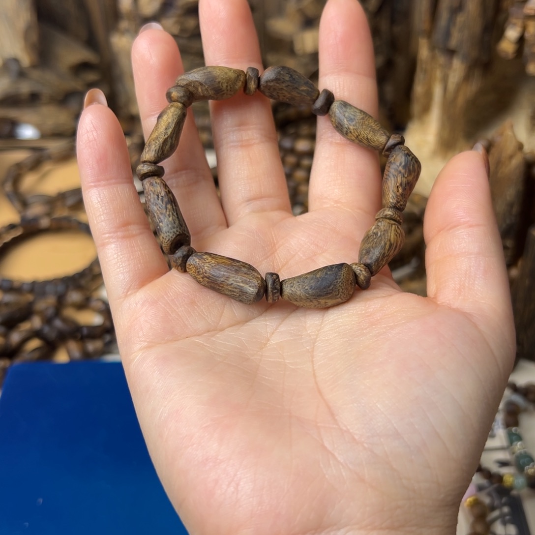 沉香沉香碎屑留疤树丁单圈