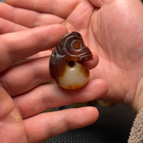 和田玉未镶嵌把件