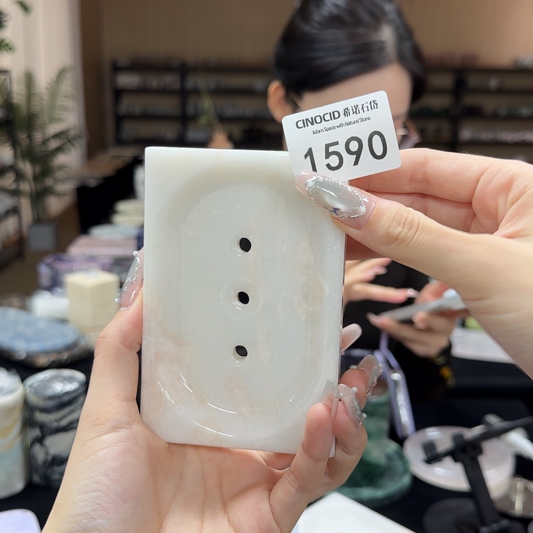 1590 彩虹玫瑰皂托 福利