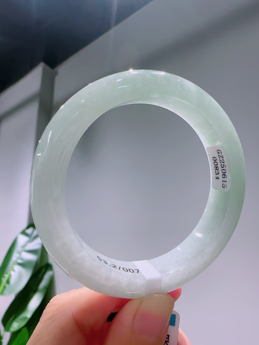 缅甸A货翡翠手镯编号007圈口53.5条宽12.5条厚8.7