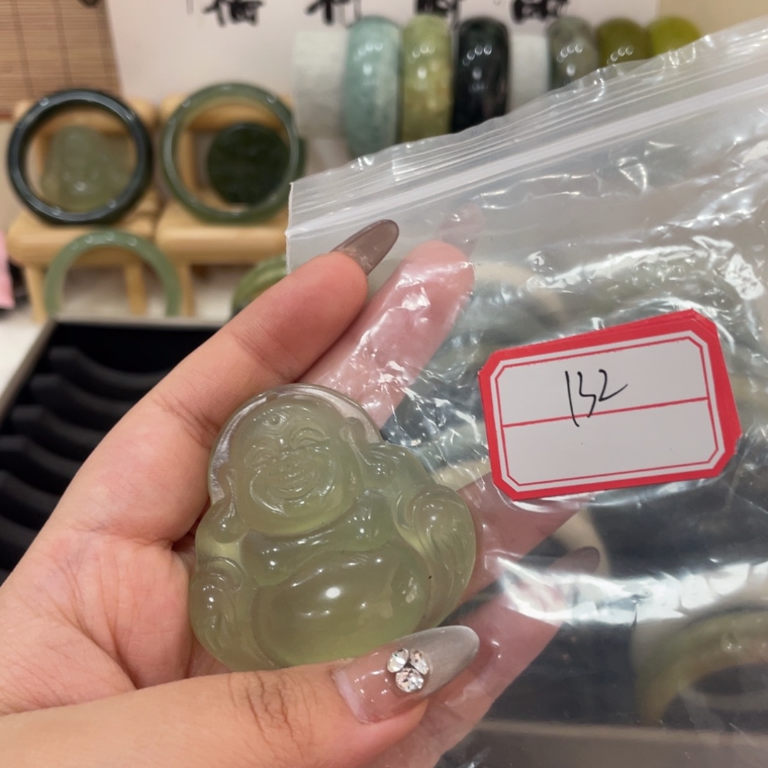 蛇纹石玉手镯未镶嵌不****啊