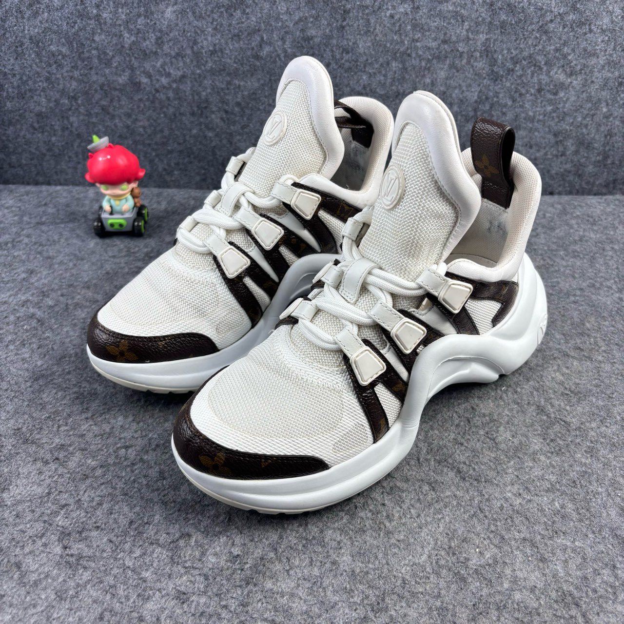 95新 LouisVuitton/路易威登 白棕老花拱桥老爹鞋 36码 YLP1619