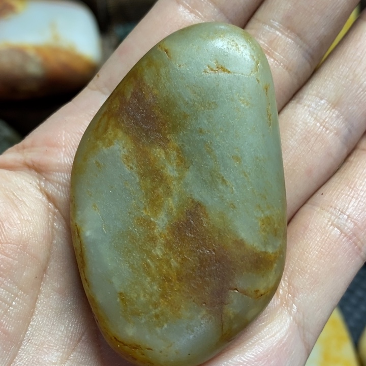 和田玉（糖玉）未镶嵌车挂