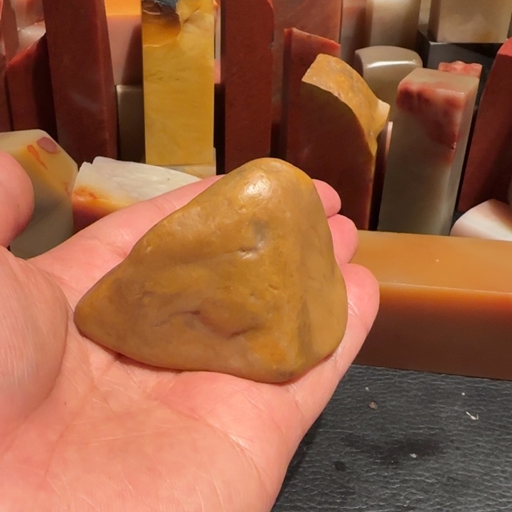 老挝石田黄原石，