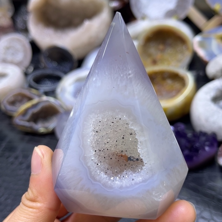 水晶未镶嵌珠宝半成品晶字塔