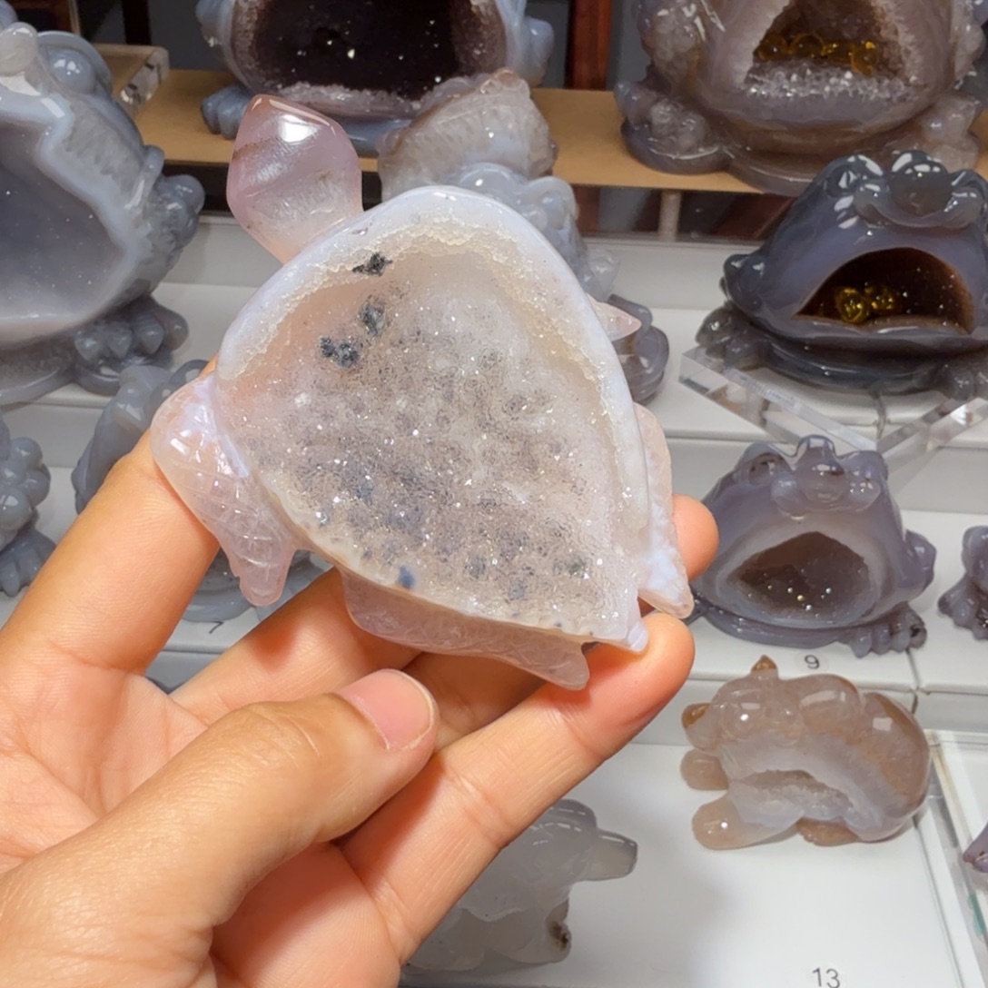 9***誉玛瑙/玉髓未镶嵌摆件