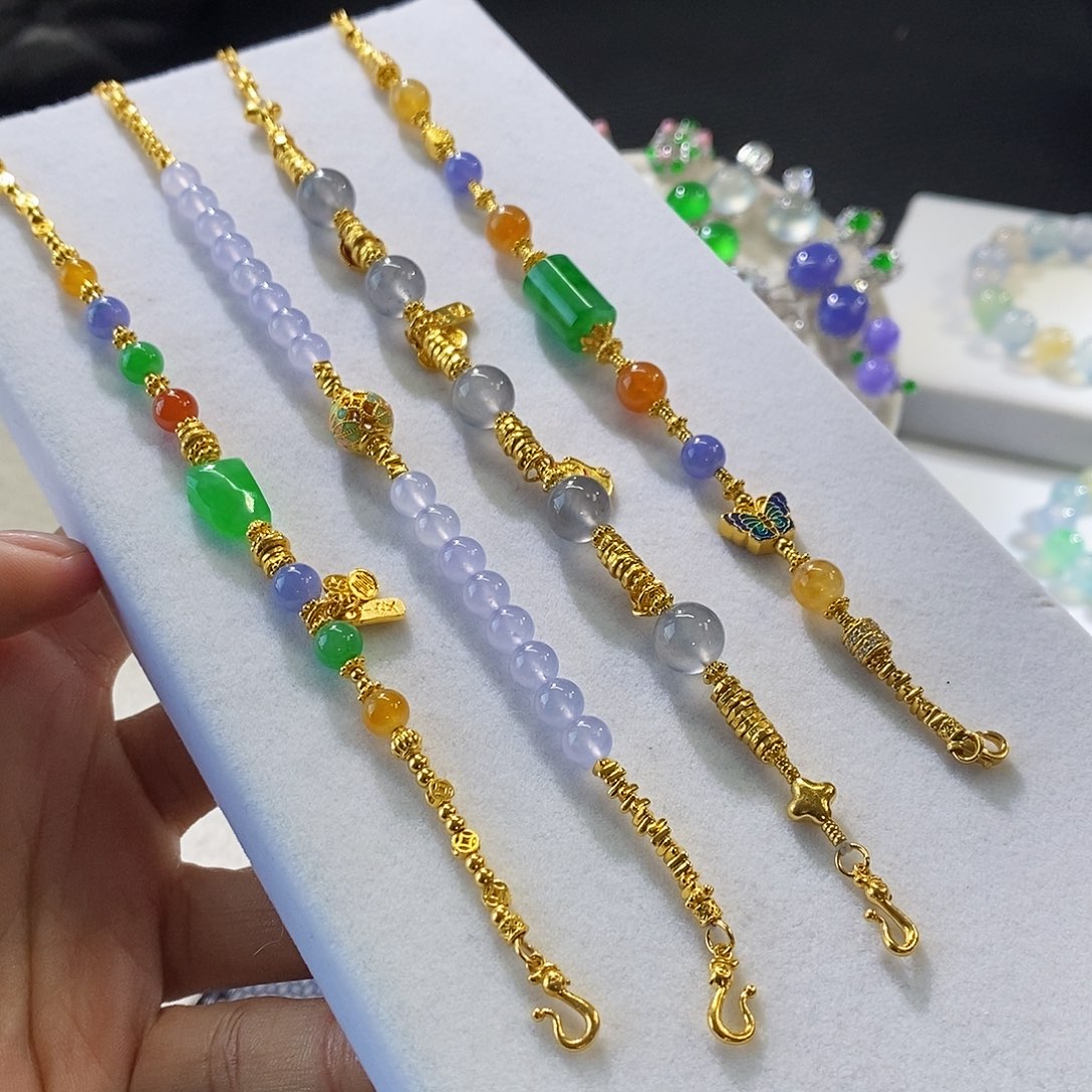 翡翠手链足金镶嵌多样发其一