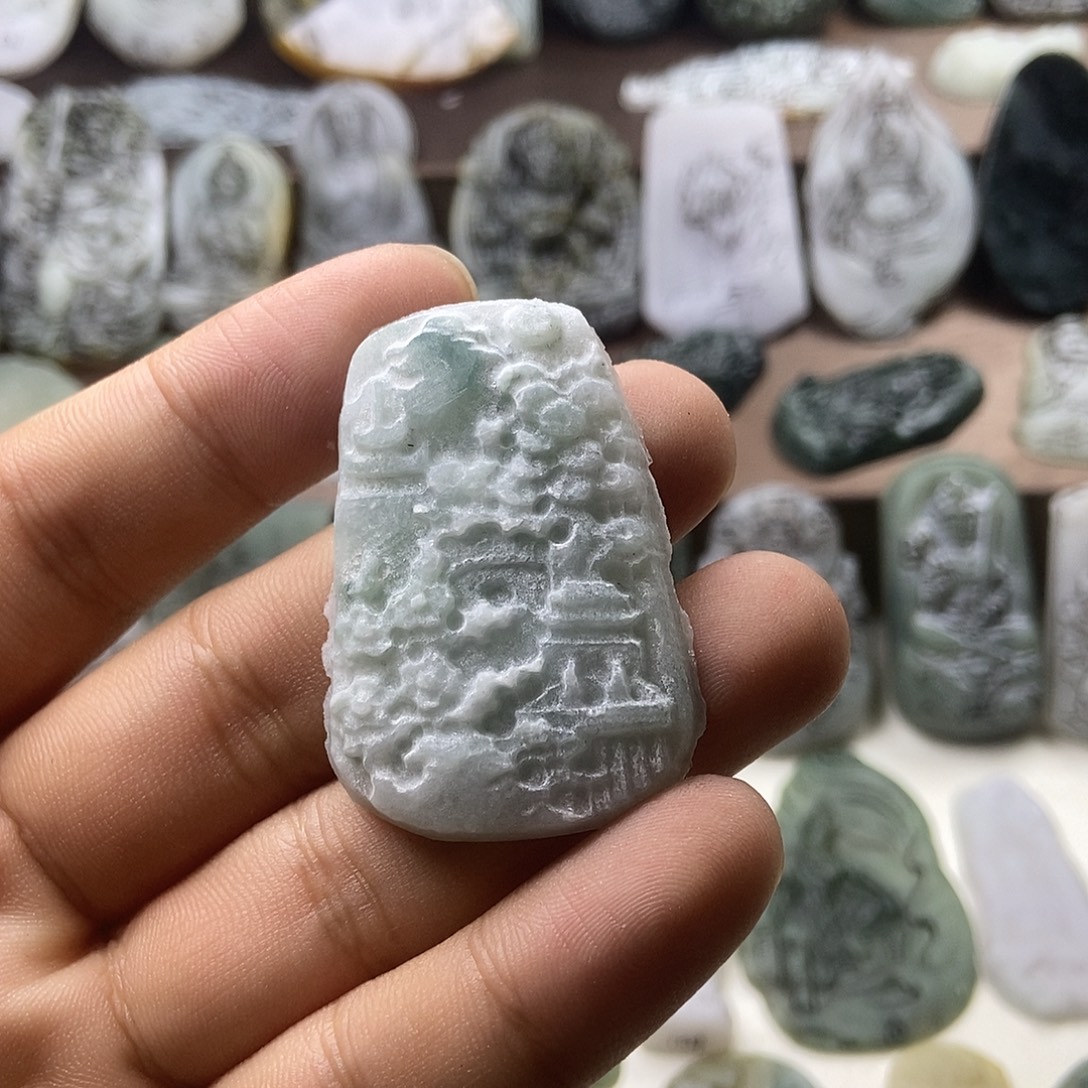 定制翡翠未镶嵌翡翠