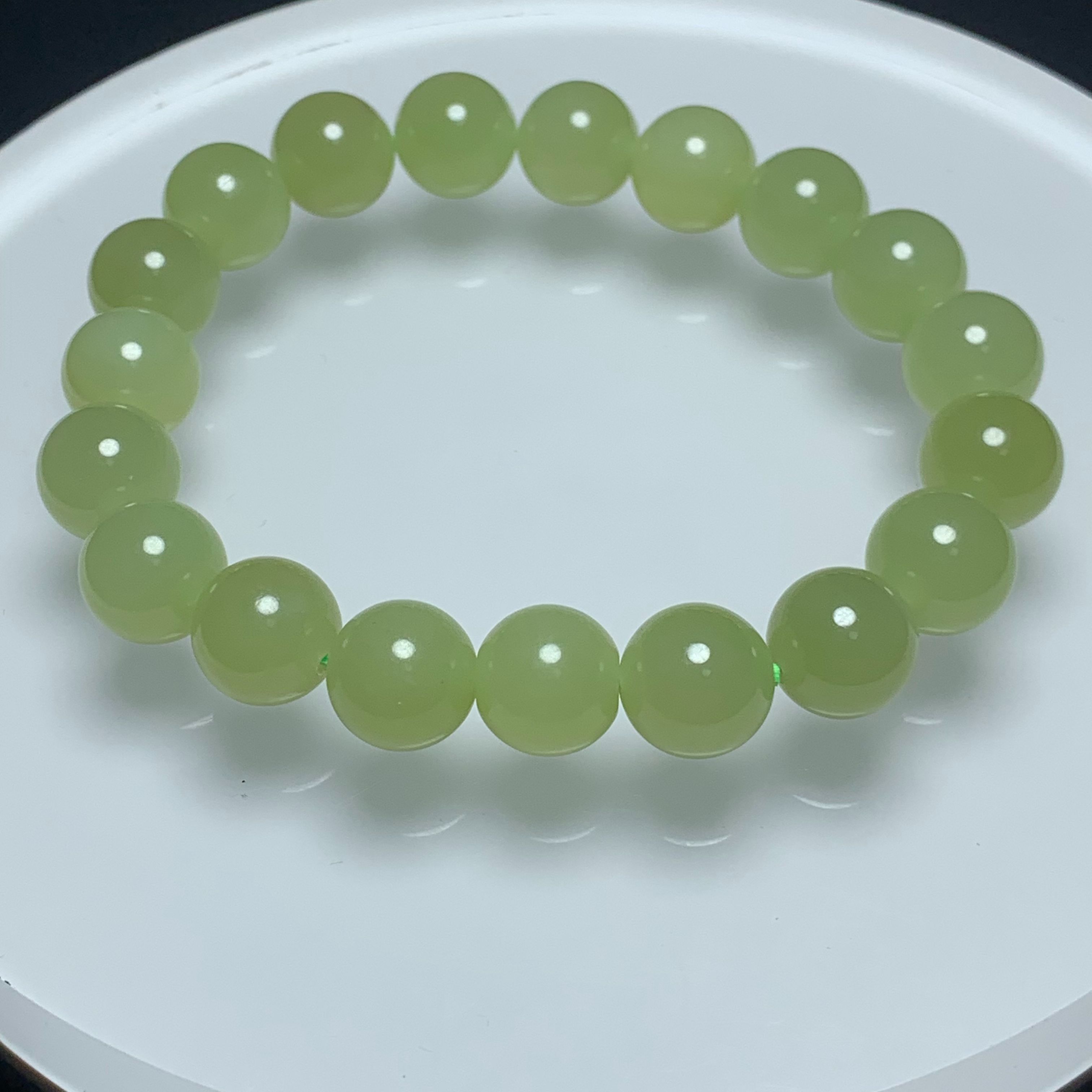 F264珠宝玉石精选和田玉手串