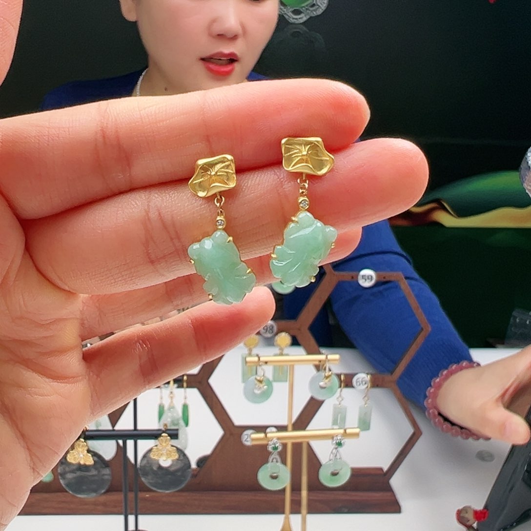 翡翠耳饰18K金镶嵌天然翡翠