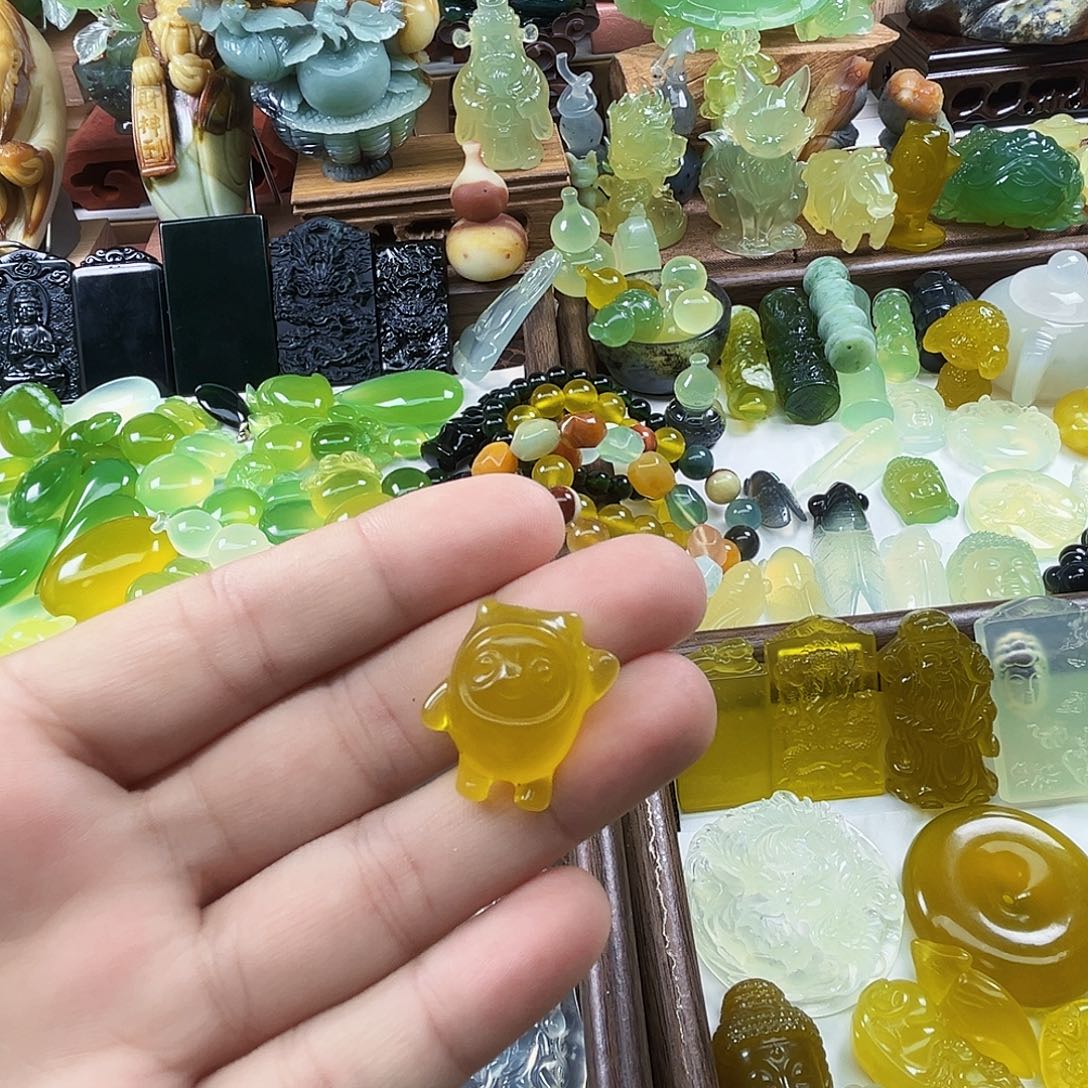 岫玉未镶嵌吊坠(不含链)