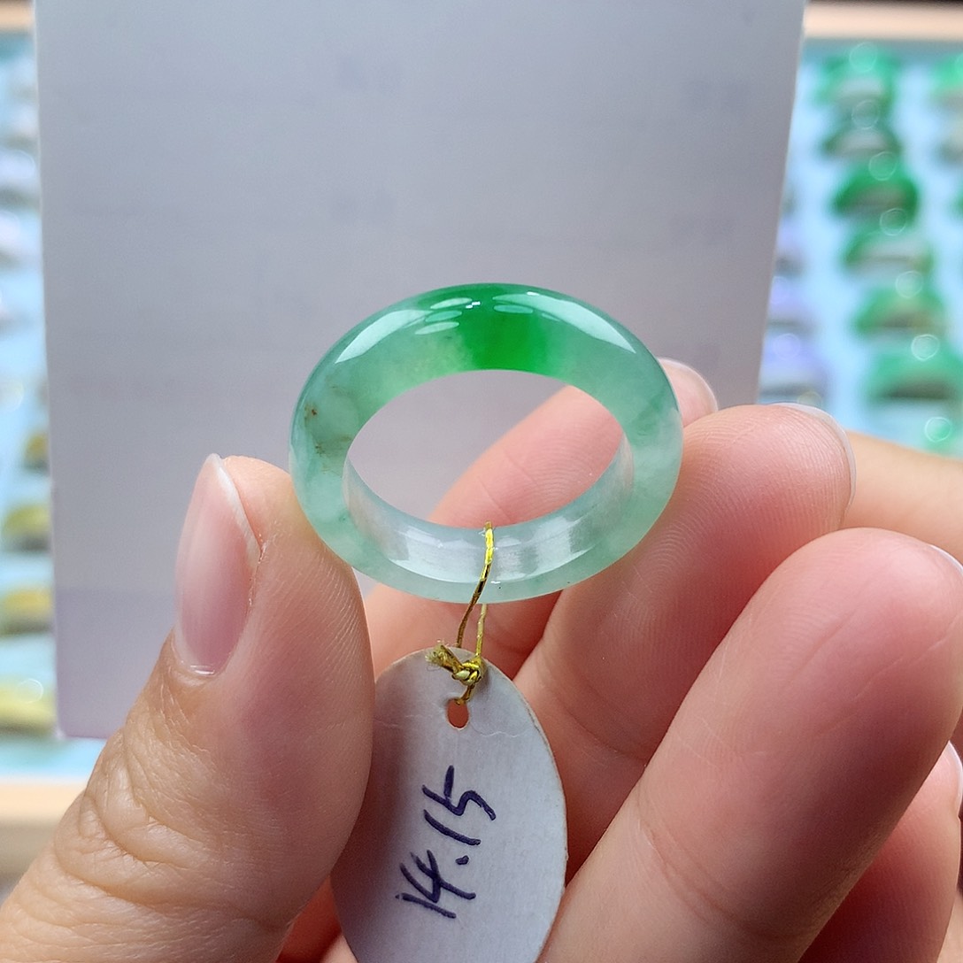 翡翠戒指未镶嵌1415圈