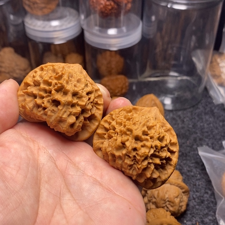 世***得文玩核桃吊坠47官帽