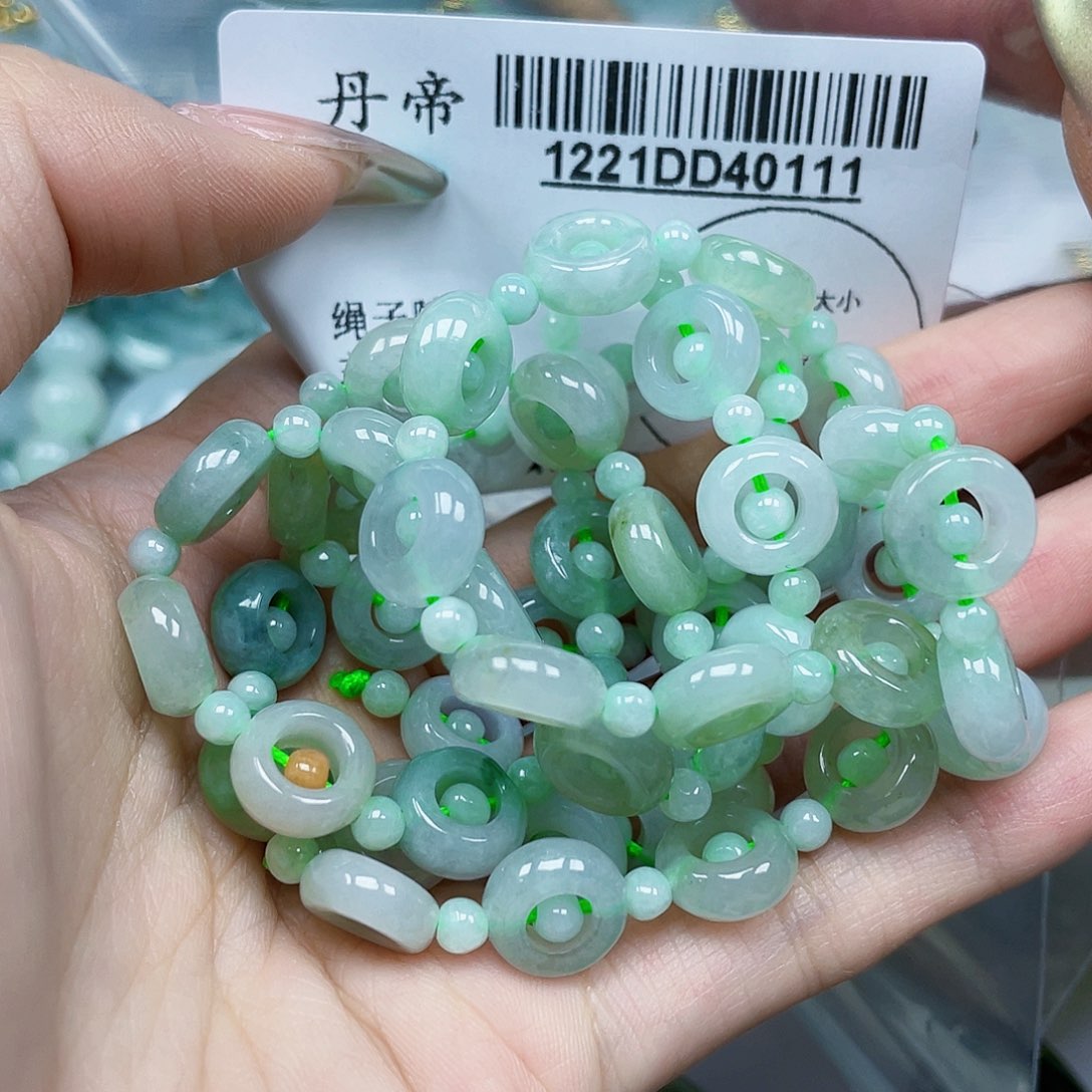 吊坠(不含链)未镶嵌翡翠微*