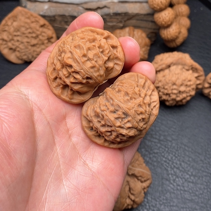 桃核把件全品40宫灯