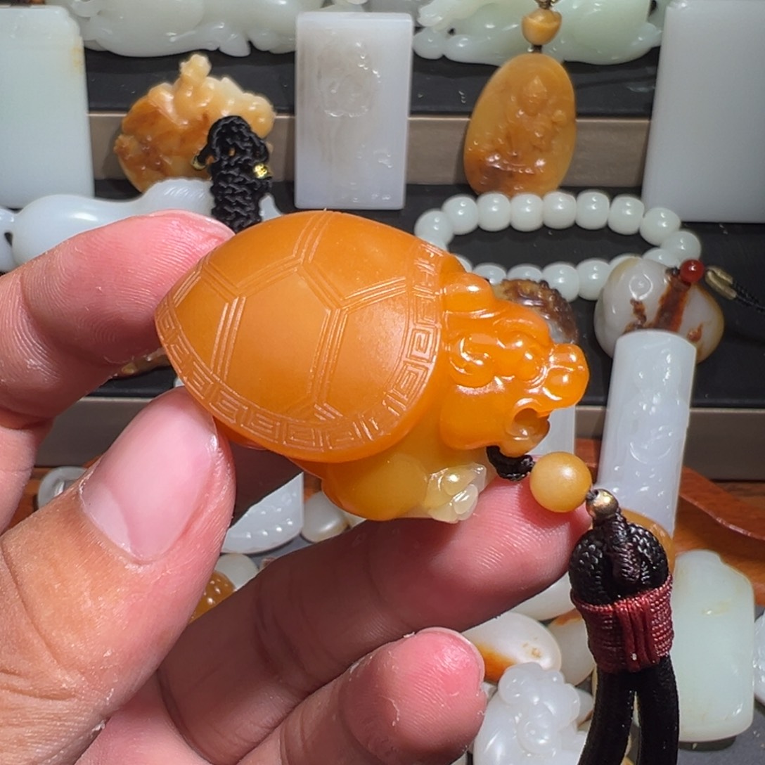 和田玉颈饰未镶嵌广*