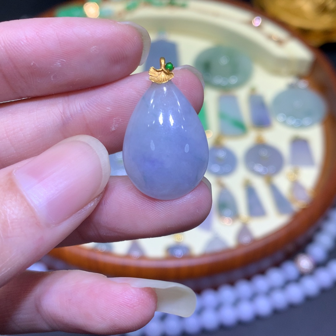 翡翠吊坠(不含链)18K金镶嵌