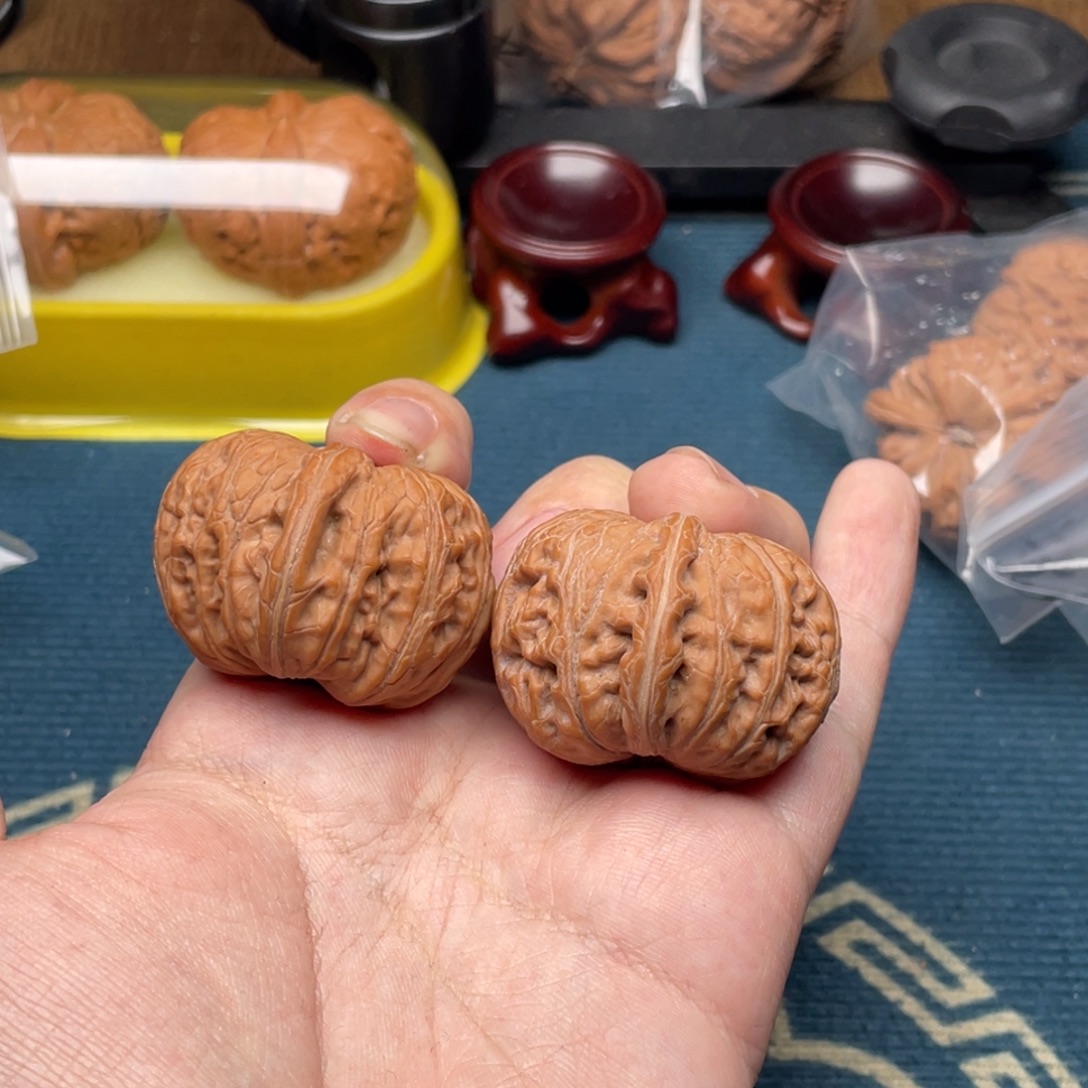 ****·文玩核桃元宝41尺