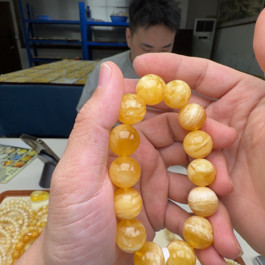 行***乐琥珀未镶嵌手链蜜蜡手串