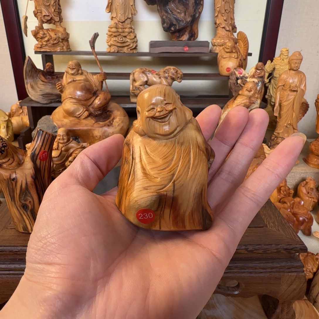 崖柏小木匠艺雕一物一拍