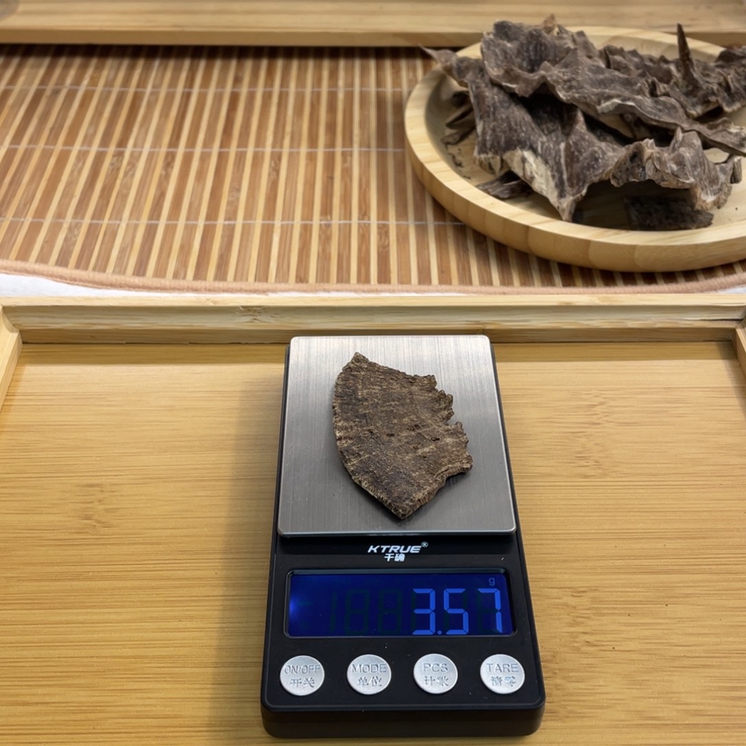 沉香碎屑沉香香港老铁头3.5克