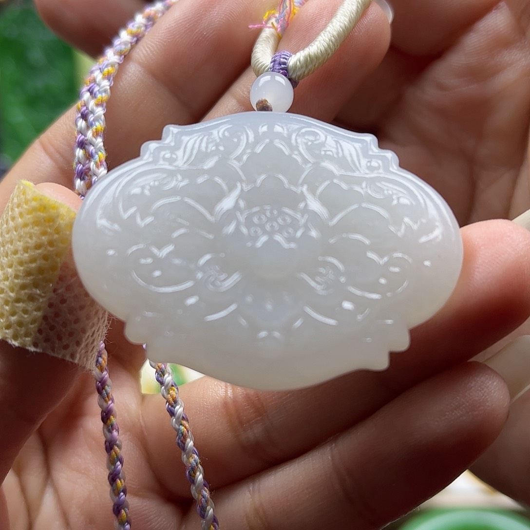 和田玉吊坠未镶嵌