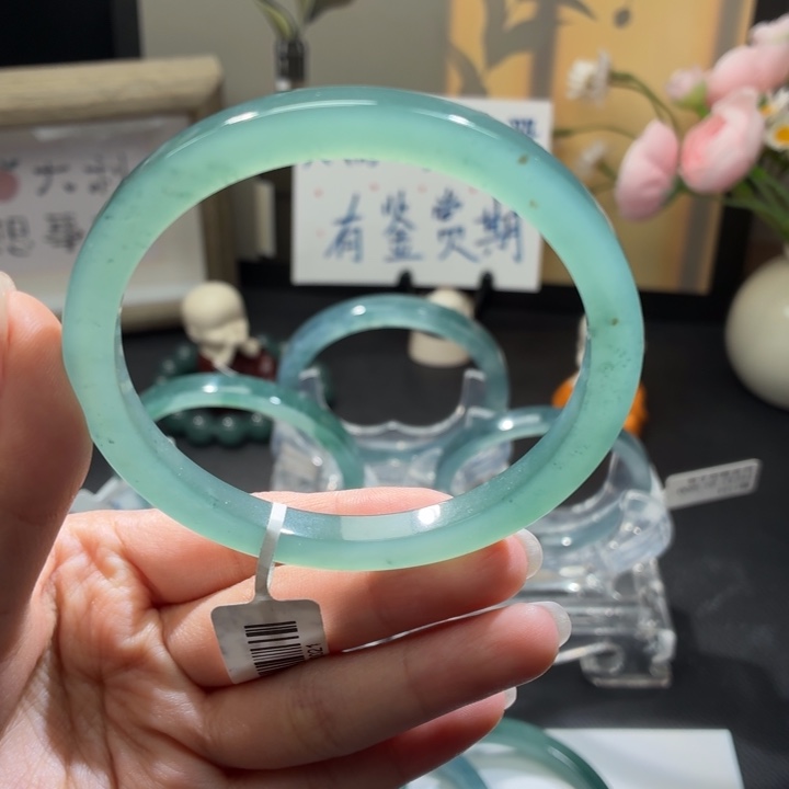 翡翠未镶嵌手镯葡萄绿洒金方条