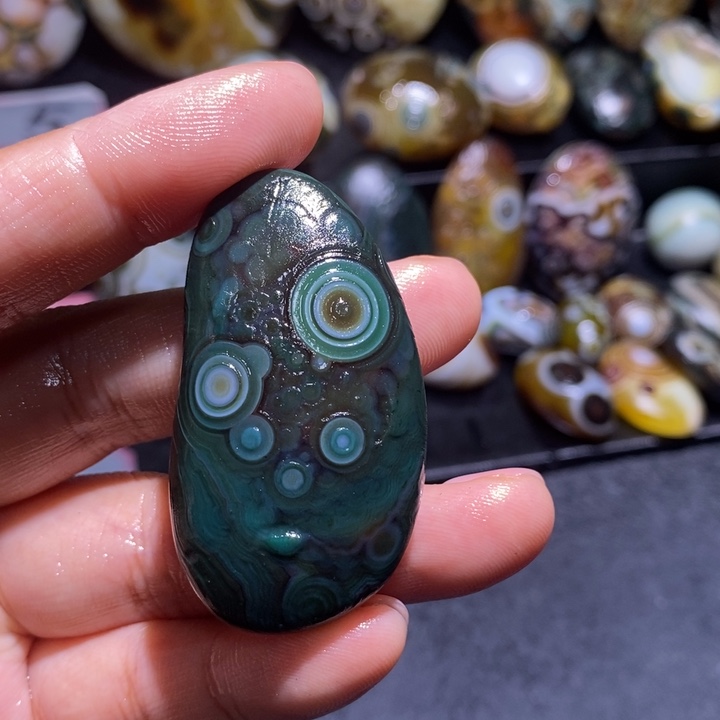 玛瑙/玉髓未镶嵌珠宝半成品31