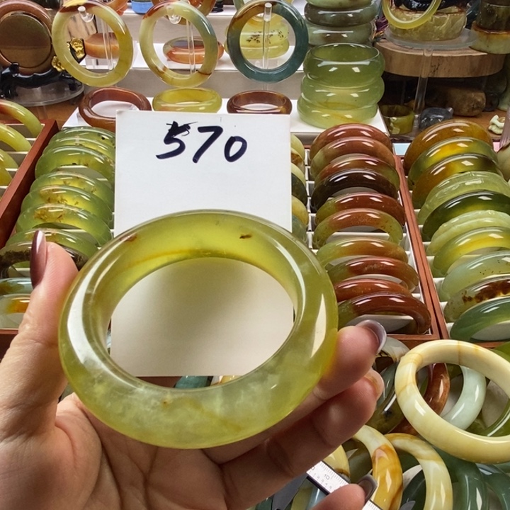 蛇纹石玉未镶嵌手镯54.7