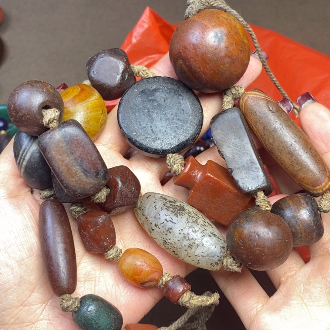 玛瑙/玉髓颈饰未镶嵌